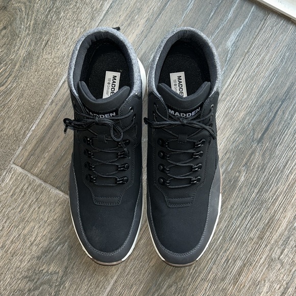Men’s Steve Madden Haqqen Black Lace up boots, size 11.5. Worn once. main image 8